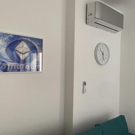 Bitcoin And Ethereum Deluxe Apartments Bar Kültér fotó