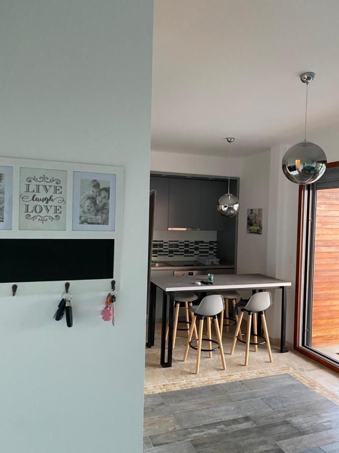 Bitcoin And Ethereum Deluxe Apartments Bar Kültér fotó