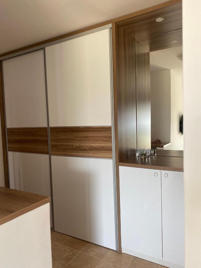 Bitcoin And Ethereum Deluxe Apartments Bar Kültér fotó
