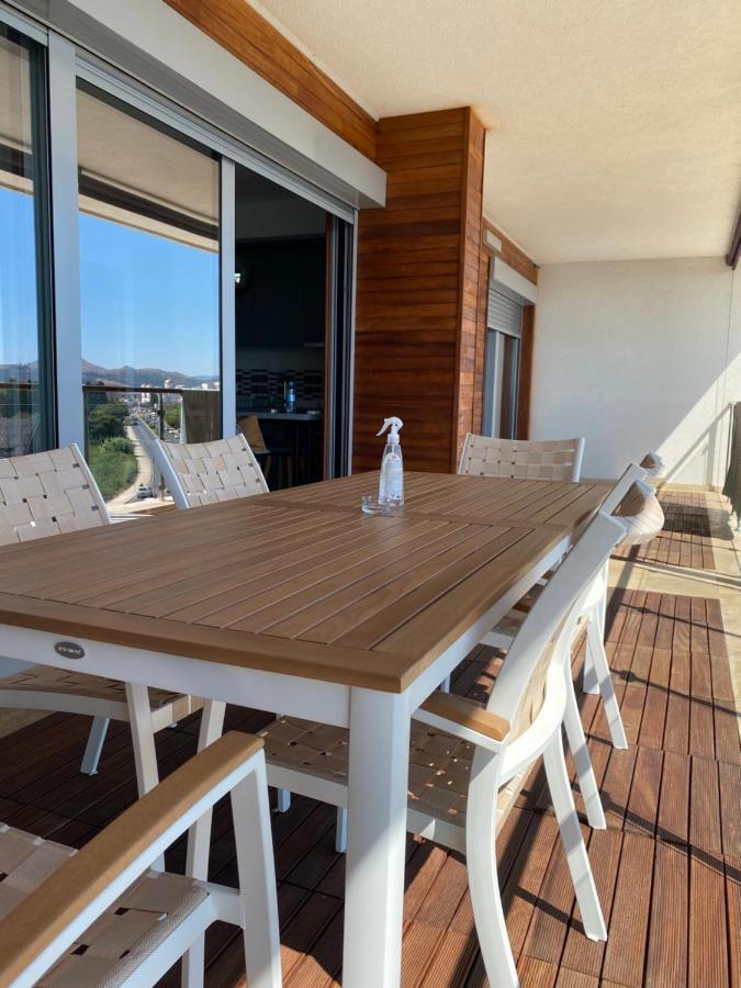 Bitcoin And Ethereum Deluxe Apartments Bar Kültér fotó
